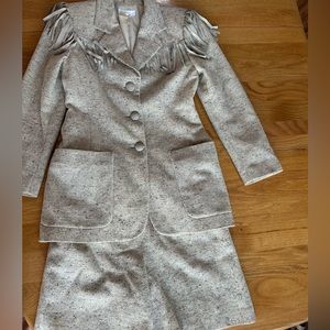 Frissons Paris wool suit set